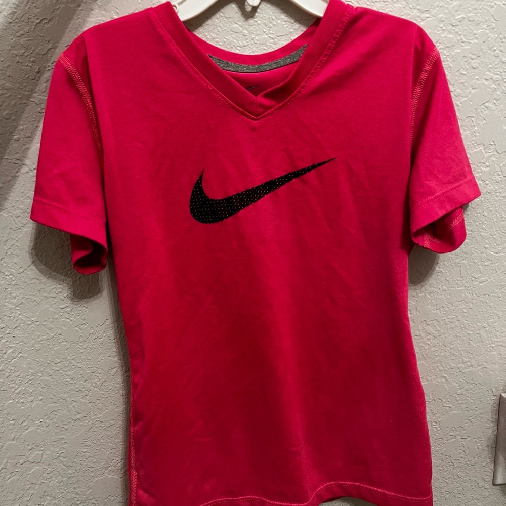 girls hot pink nike dri-fit top